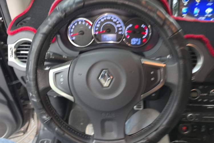 Used Renault Koleos 2014 2.5L Four-Wheel Drive Luxury Edition Steering Wheel