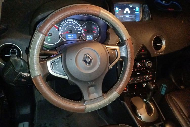 Used Renault Koleos 2014 Revised Version 2.5L Two-Wheel Drive Comfort Edition Steering Wheel