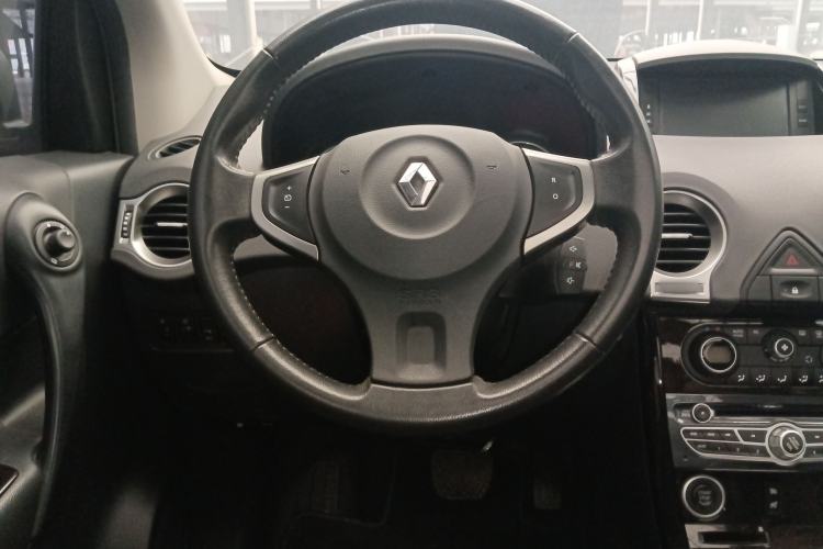 Used Renault Koleos 2014 2.0L Two-Wheel Drive Comfort Edition Steering Wheel