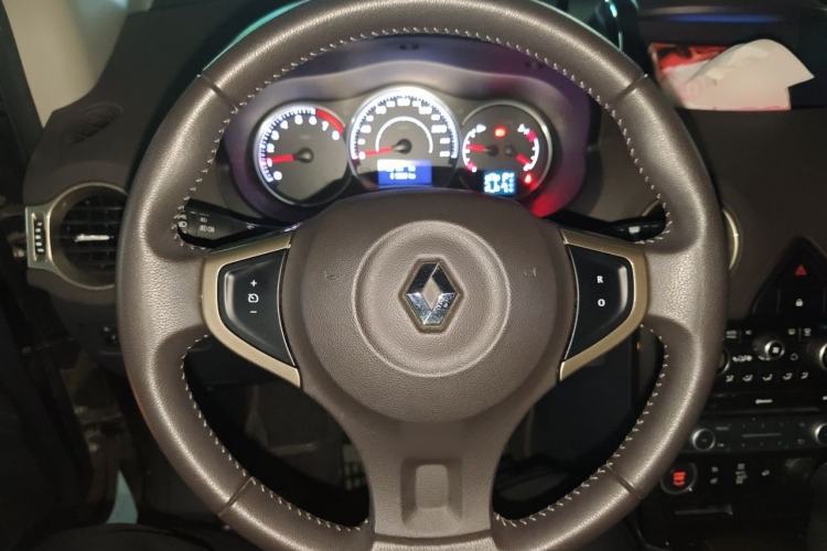 Used Renault Koleos 2014 2.5L 4x4 Comfort Edition Steering Wheel