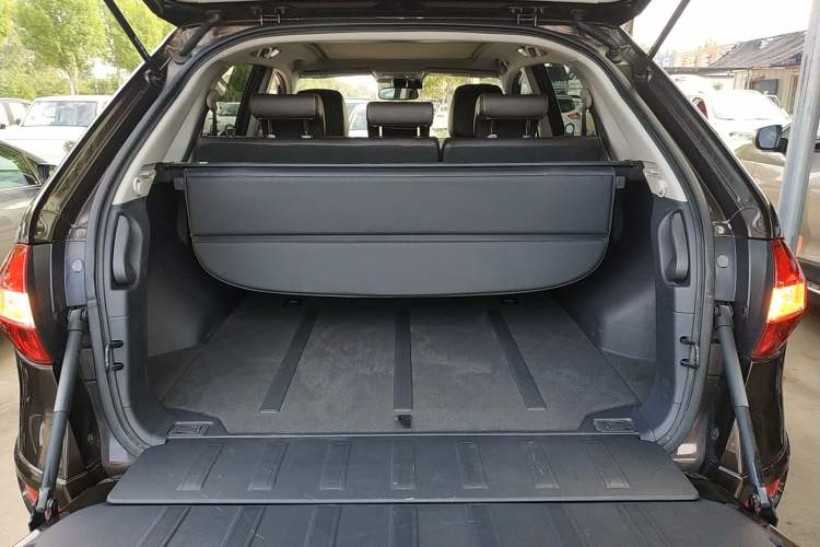 Used Renault Koleos 2014 Revised Version 2.5L Two-Wheel Drive Comfort Edition Trunk