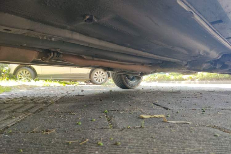 Used Renault Koleos 2014 2.0L Two-Wheel Drive Comfort Edition Chassis Front Left