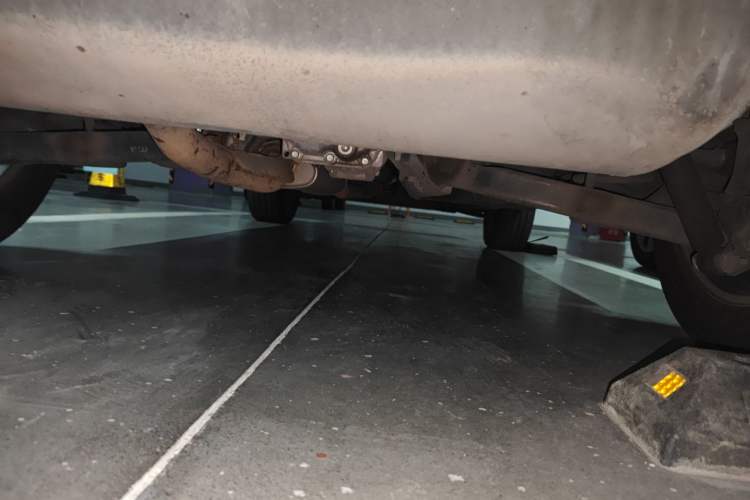 Used Renault Koleos 2014 2.5L 4x4 Comfort Edition Chassis Rear