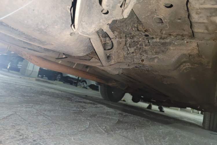 Used Renault Koleos 2014 Revised Version 2.0L Two-Wheel Drive Standard Edition Chassis Rear Right