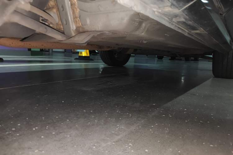 Used Renault Koleos 2014 2.5L 4x4 Comfort Edition Chassis Rear Right