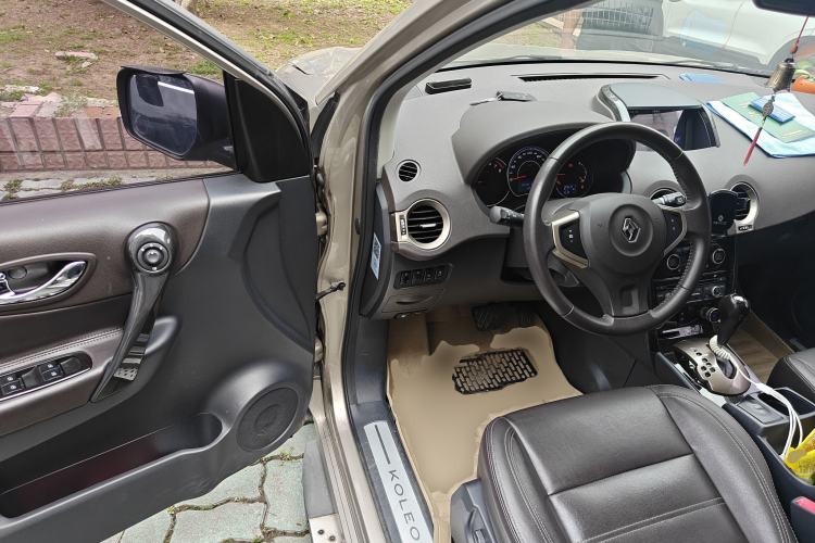 Used Renault Koleos 2014 Revised Version 2.5L Two-Wheel Drive Comfort Edition Driver Seat