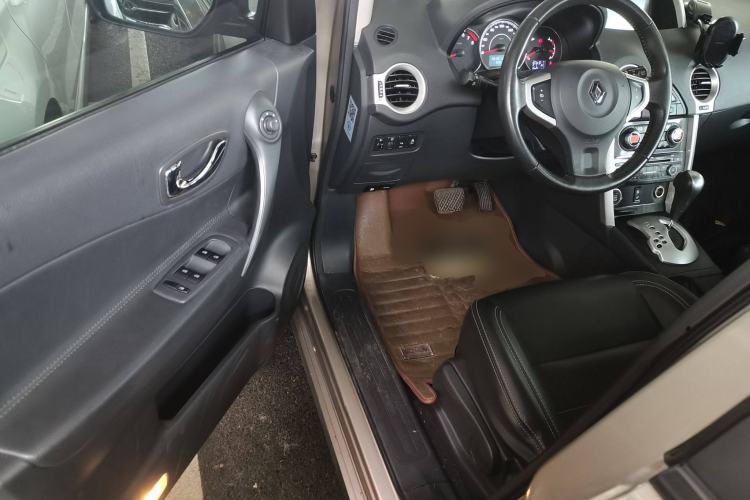 Used Renault Koleos 2014 Revised Version 2.0L Two-Wheel Drive Fashion Edition Driver Seat