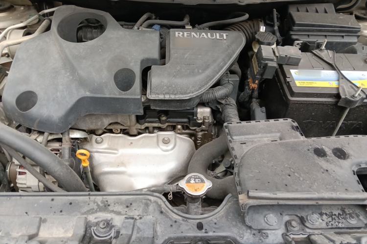 Used Renault Koleos 2014 2.5L Four-Wheel Drive Luxury Edition Engine Bay