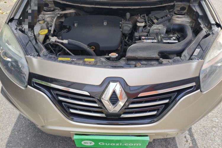 Used Renault Koleos 2014 Revised Version 2.0L Two-Wheel Drive Fashion Edition Engine Bay
