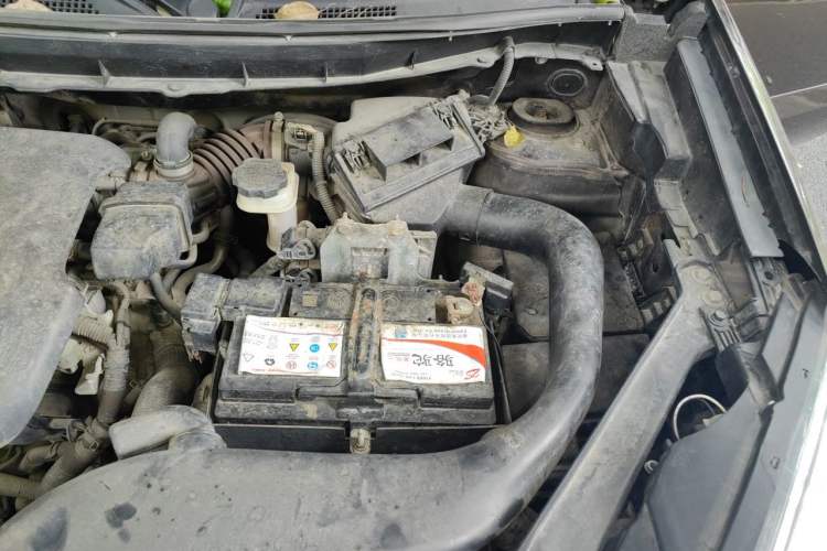 Used Renault Koleos 2014 Revised Version 2.0L Two-Wheel Drive Fashion Edition Engine Bay Left
