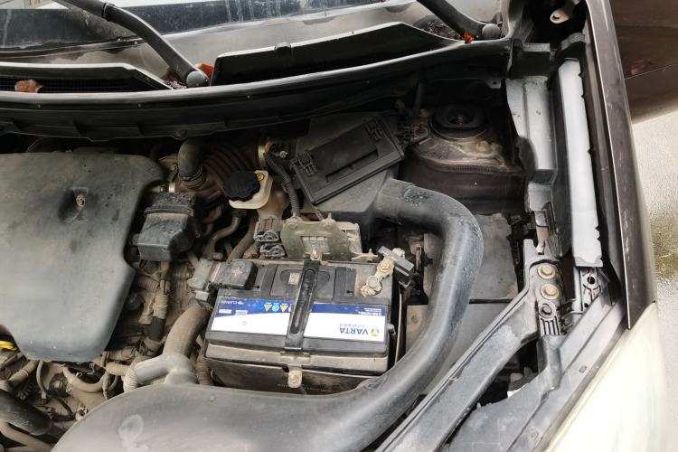 Used Renault Koleos 2014 Revised Version 2.0L Two-Wheel Drive Fashion Edition Engine Bay Left