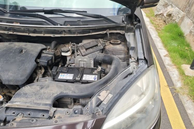 Used Renault Koleos 2014 Revised Version 2.0L Two-Wheel Drive Fashion Edition Engine Bay Left