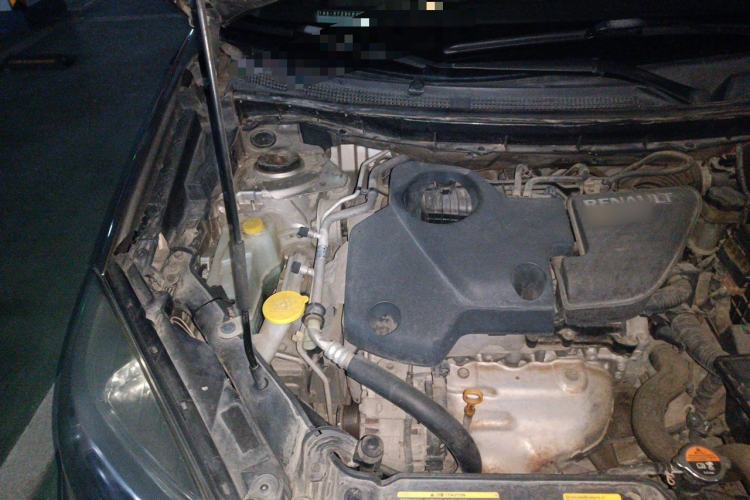 Used Renault Koleos 2014 2.5L 4x4 Comfort Edition Engine Bay Right