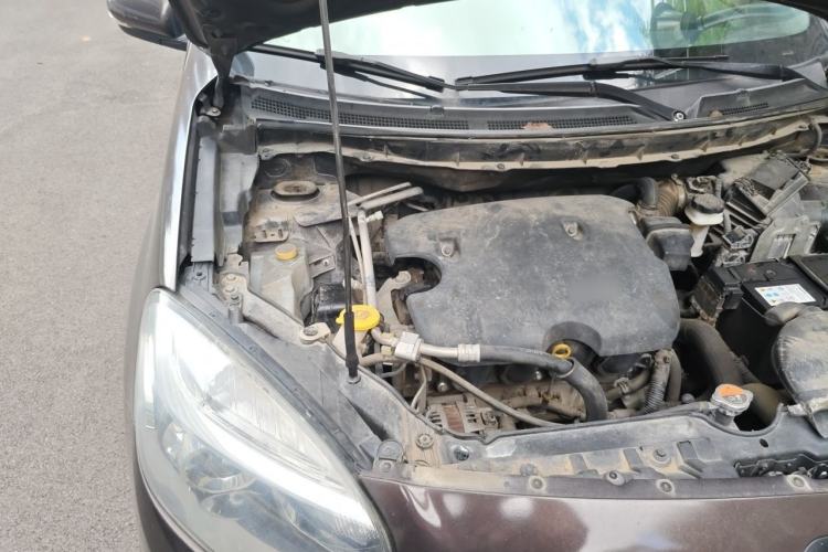 Used Renault Koleos 2014 Revised Version 2.0L Two-Wheel Drive Fashion Edition Engine Bay Right