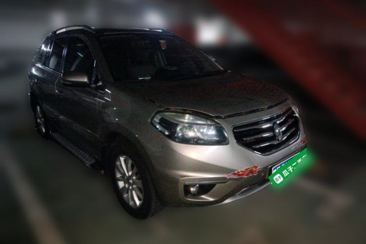 Used Renault Koleos 2014 2.5L 4x4 Comfort Edition Front Right 45 Deg