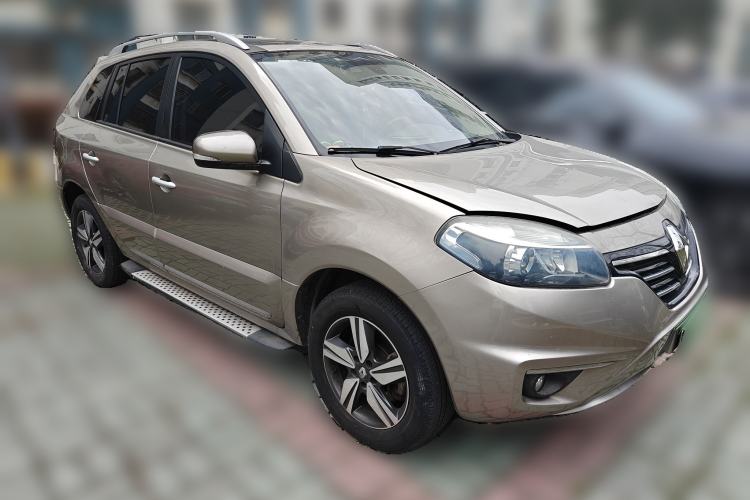 Used Renault Koleos 2014 Revised Version 2.5L Two-Wheel Drive Comfort Edition Front Right 45 Deg