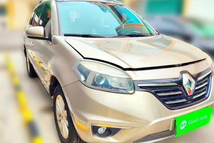 Used Renault Koleos 2014 Revised Version 2.0L Two-Wheel Drive Fashion Edition Front Right 45 Deg