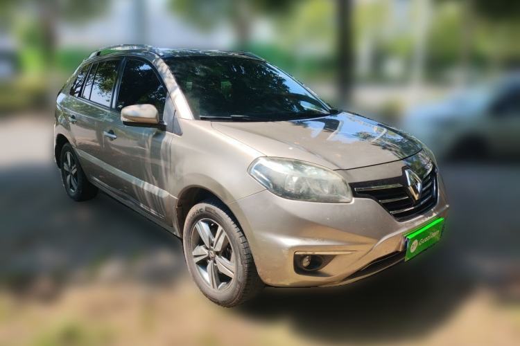 Used Renault Koleos 2014 2.0L Two-Wheel Drive Comfort Edition Front Right 45 Deg