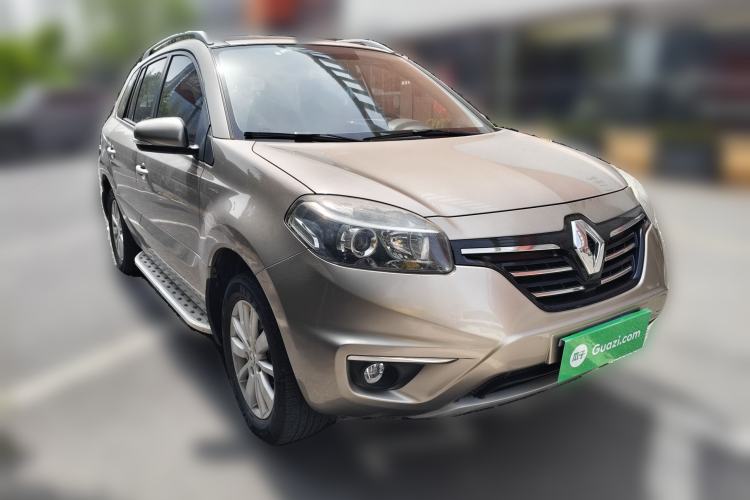 Used Renault Koleos 2014 Revised Version 2.0L Two-Wheel Drive Fashion Edition Front Right 45 Deg