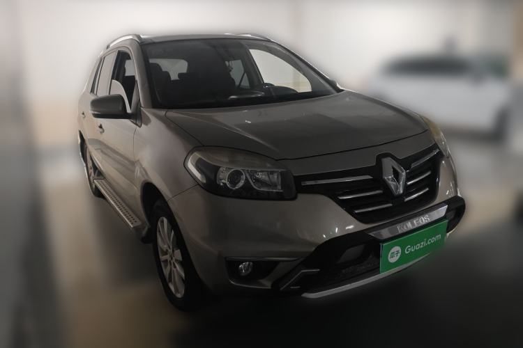 Used Renault Koleos 2014 Revised Version 2.0L Two-Wheel Drive Fashion Edition Front Right 45 Deg