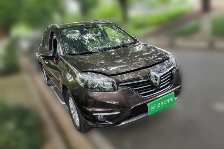 Used Renault Koleos 2014 Revised Version 2.0L Two-Wheel Drive Fashion Edition Front Right 45 Deg