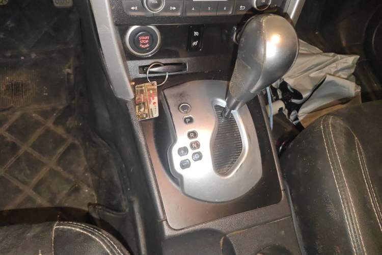 Used Renault Koleos 2014 Revised Version 2.0L Two-Wheel Drive Fashion Edition Gear Lever