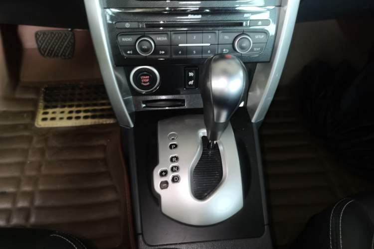 Used Renault Koleos 2014 Revised Version 2.0L Two-Wheel Drive Fashion Edition Gear Lever
