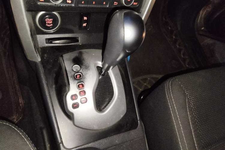 Used Renault Koleos 2014 2.0L Two-Wheel Drive Fashion Edition Gear Lever