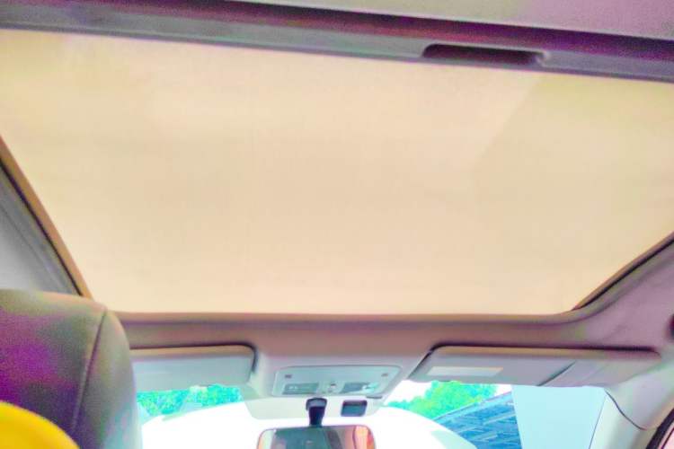 Used Renault Koleos 2014 Revised Version 2.0L Two-Wheel Drive Fashion Edition Headliner
