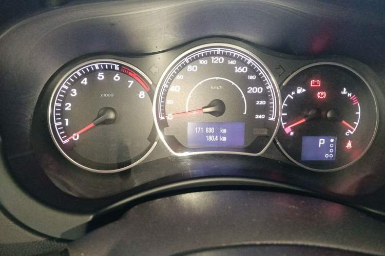 Used Renault Koleos 2014 2.0L Two-Wheel Drive Comfort Edition Instrument Cluster
