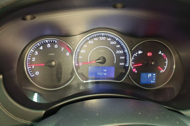 Used Renault Koleos 2014 Revised Version 2.5L Two-Wheel Drive Comfort Edition Instrument Cluster