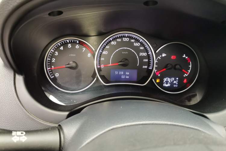 Used Renault Koleos 2014 Revised Version 2.0L Two-Wheel Drive Fashion Edition Instrument Cluster