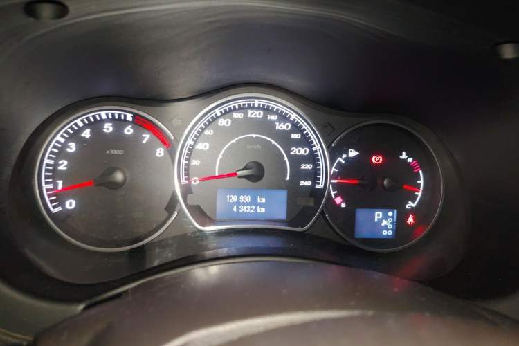 Used Renault Koleos 2014 Revised Version 2.0L Two-Wheel Drive Fashion Edition Instrument Cluster