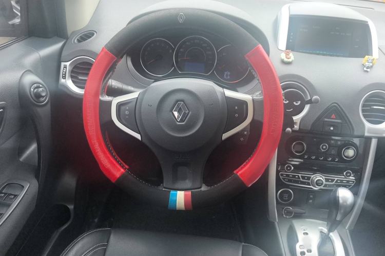 Used Renault Koleos 2014 2.0L Two-Wheel Drive Fashion Edition Interior 5