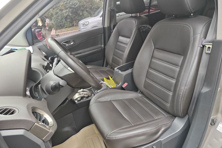Used Renault Koleos 2014 Revised Version 2.5L Two-Wheel Drive Comfort Edition Left Front Seat