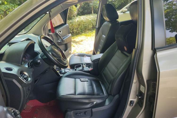 Used Renault Koleos 2014 2.0L Two-Wheel Drive Comfort Edition Left Front Seat