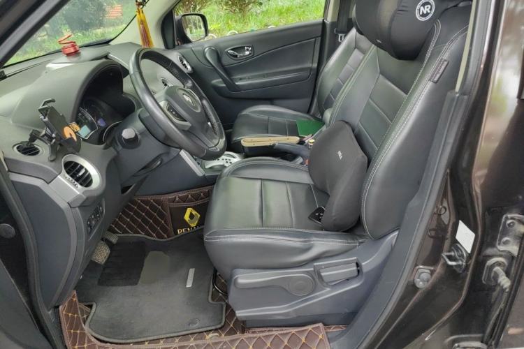 Used Renault Koleos 2014 Revised Version 2.0L Two-Wheel Drive Fashion Edition Left Front Seat