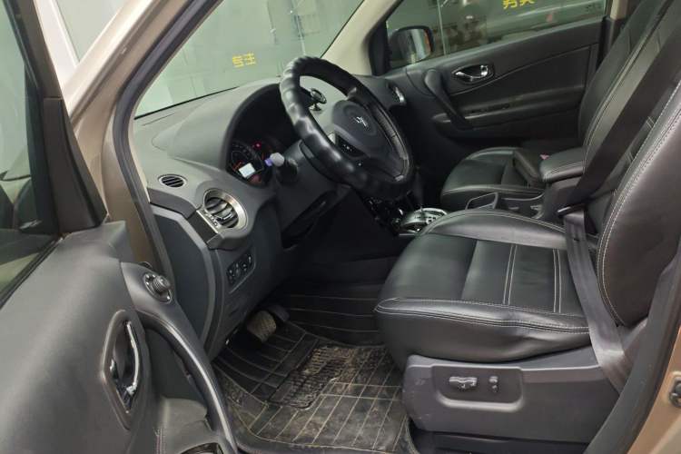 Used Renault Koleos 2014 Revised Version 2.5L Two-Wheel Drive Comfort Edition Left Front Seat