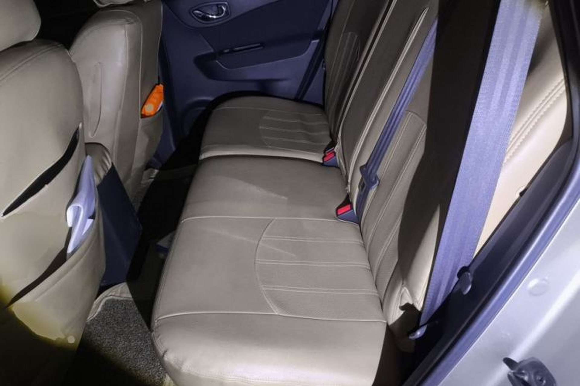 Used Renault Koleos 2014 2.0L Two-Wheel Drive Fashion Edition Left Rear Seat