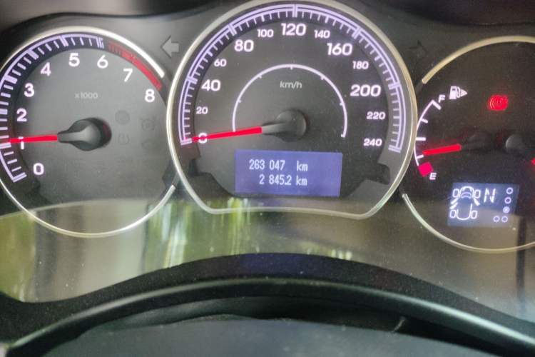 Used Renault Koleos 2014 2.0L Two-Wheel Drive Comfort Edition Odometer Close Up