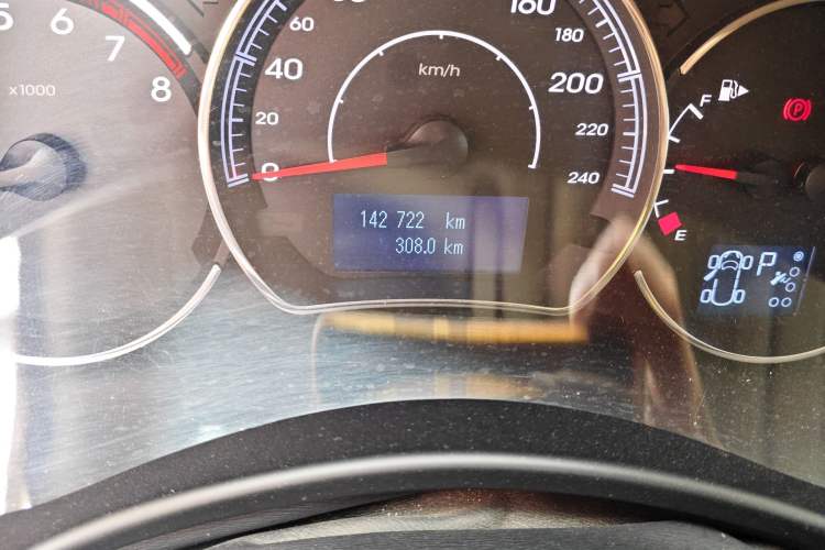 Used Renault Koleos 2014 Revised Version 2.0L Two-Wheel Drive Fashion Edition Odometer Close Up