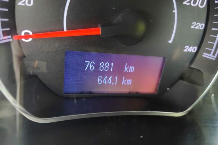 Used Renault Koleos 2014 Revised Version 2.0L Two-Wheel Drive Fashion Edition Odometer Close Up