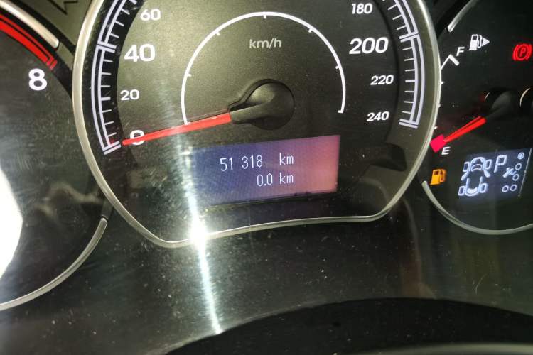 Used Renault Koleos 2014 Revised Version 2.0L Two-Wheel Drive Fashion Edition Odometer Close Up