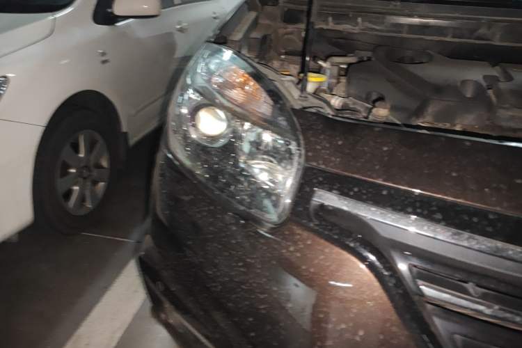 Used Renault Koleos 2014 2.5L 4x4 Comfort Edition Right Front Headlight