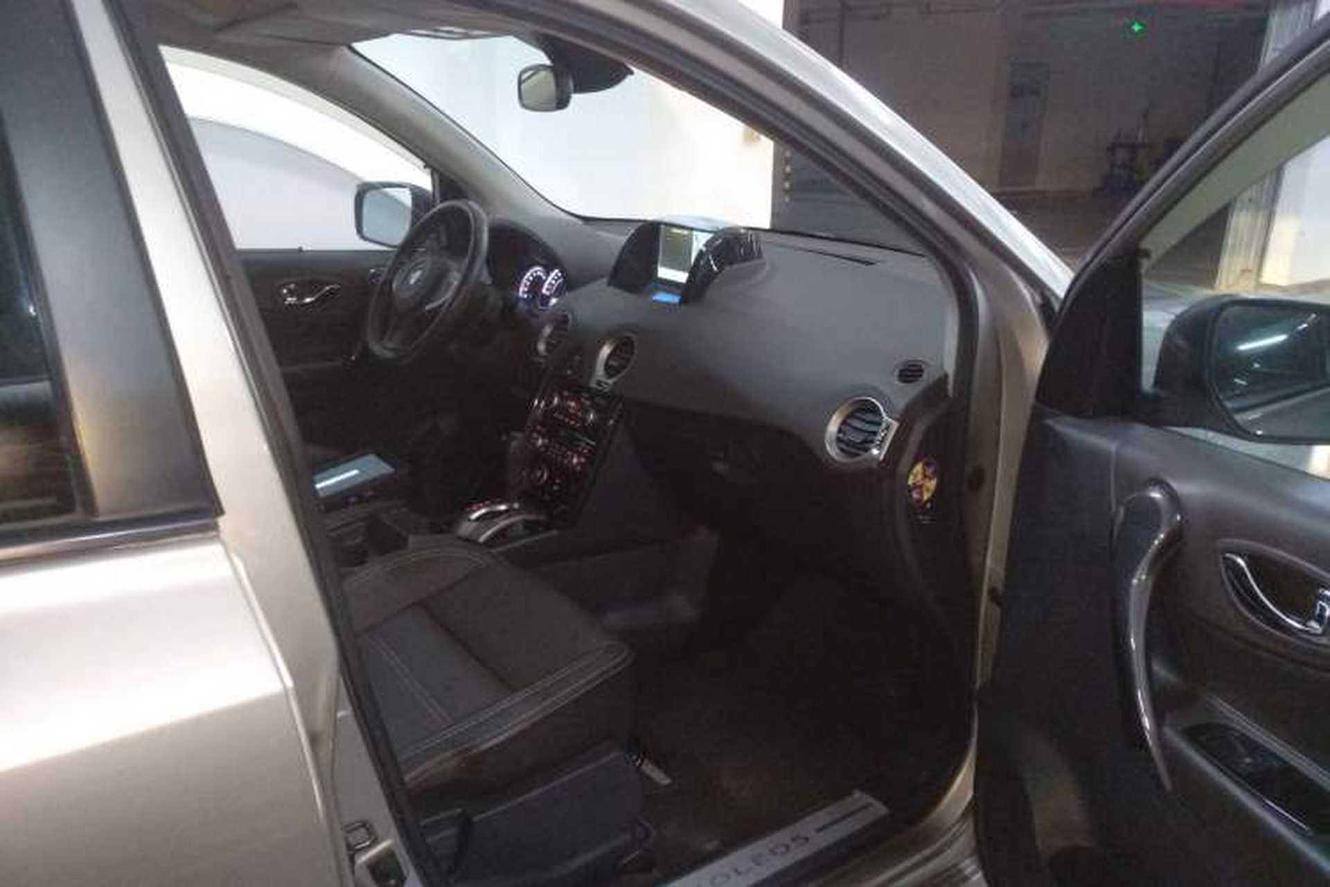 Used Renault Koleos 2014 2.0L Two-Wheel Drive Comfort Edition Right Front Seat