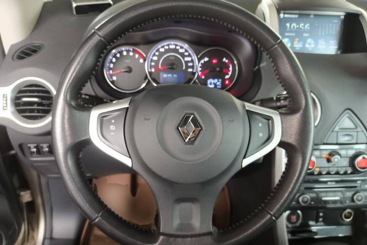 Used Renault Koleos 2014 Revised Version 2.0L Two-Wheel Drive Fashion Edition Steering Wheel
