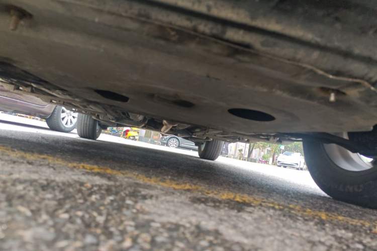 Used Renault Koleos 2014 2.5L Two-Wheel Drive Comfort Edition Chassis Front