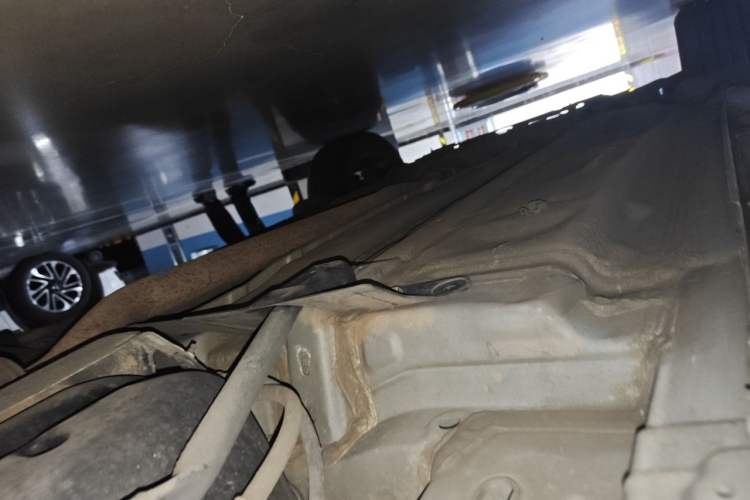 Used Renault Koleos 2014 2.5L 4x4 Comfort Edition Chassis Rear Left