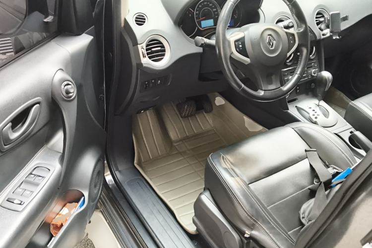 Used Renault Koleos 2014 Revised Version 2.0L Two-Wheel Drive Standard Edition Driver Seat