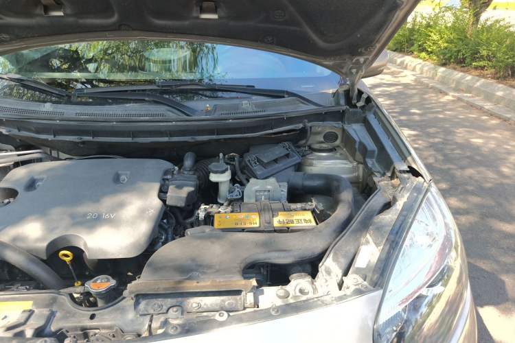 Used Renault Koleos 2014 2.0L Two-Wheel Drive Fashion Edition Engine Bay Left